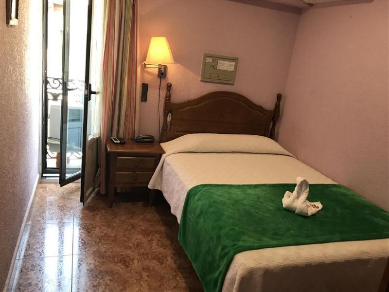 Madrid Playa Rooms Екстер'єр фото