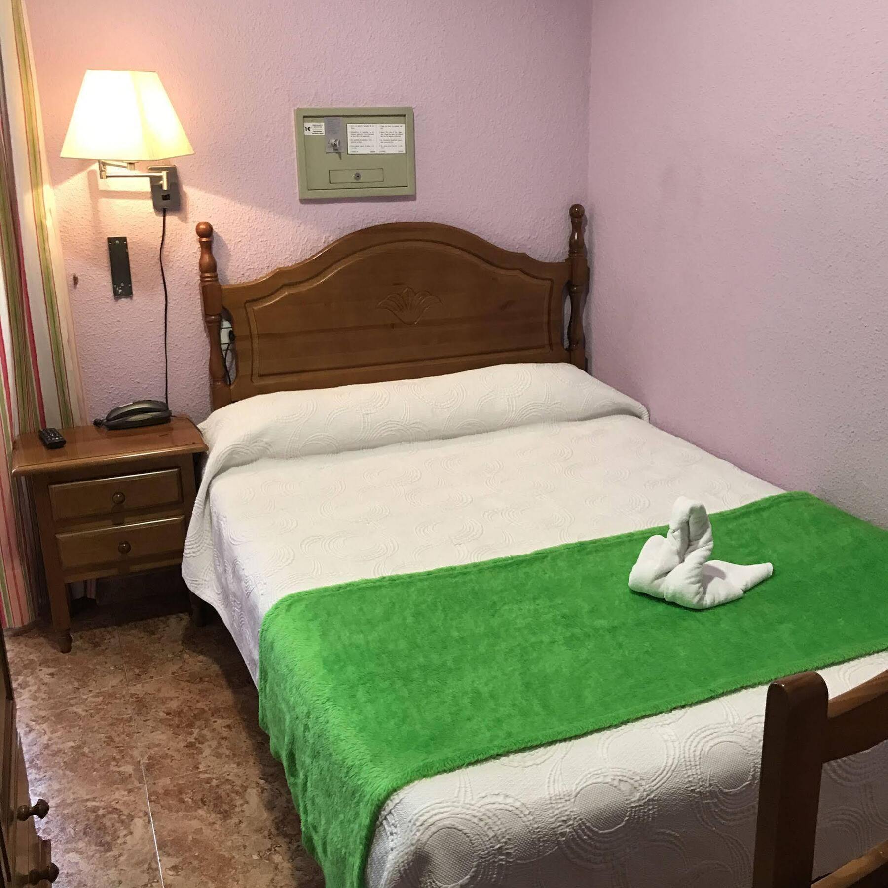 Madrid Playa Rooms Екстер'єр фото